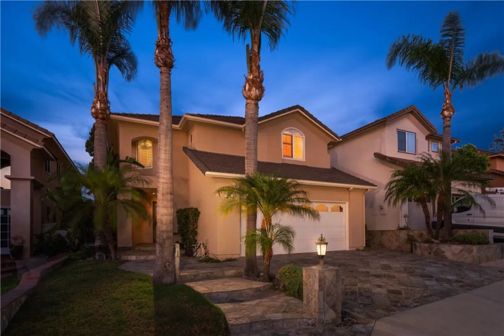 998 S Sedona, Anaheim, CA 92808
