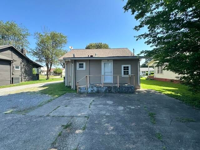 1619 N 10th Street, Paducah, KY 42001
