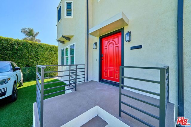 347 S Highland Avenue, Los Angeles, CA 90036