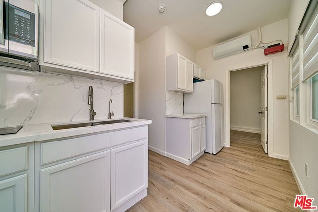 347 S Highland Avenue, Los Angeles, CA 90036