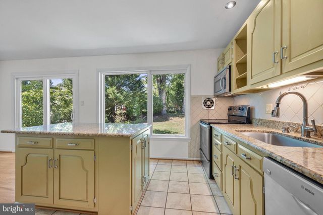 2409 HAYDEN DR, Silver Spring, MD 20902