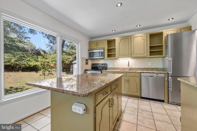 2409 HAYDEN DR, Silver Spring, MD 20902