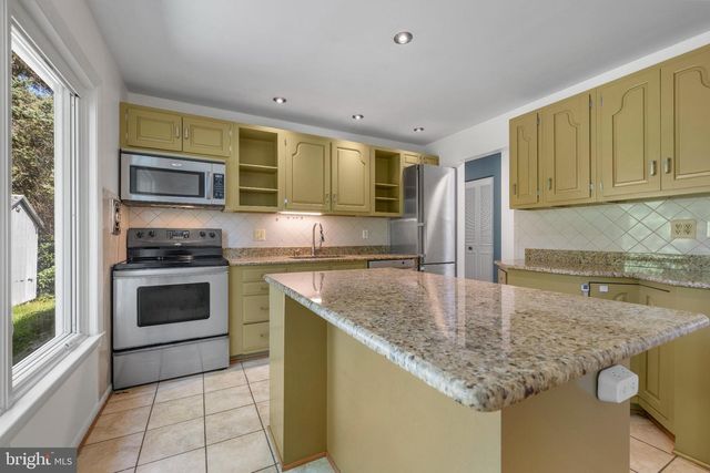 2409 HAYDEN DR, Silver Spring, MD 20902