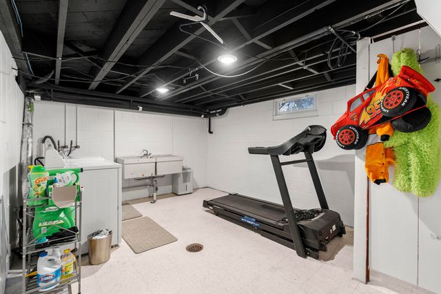 310 Burns Street, Essexville, MI 48732