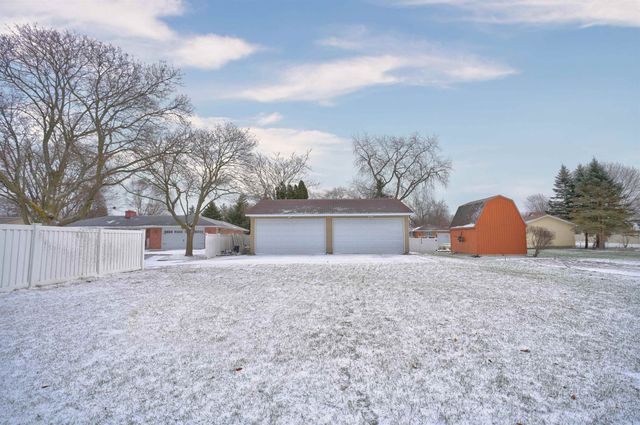 310 Burns Street, Essexville, MI 48732