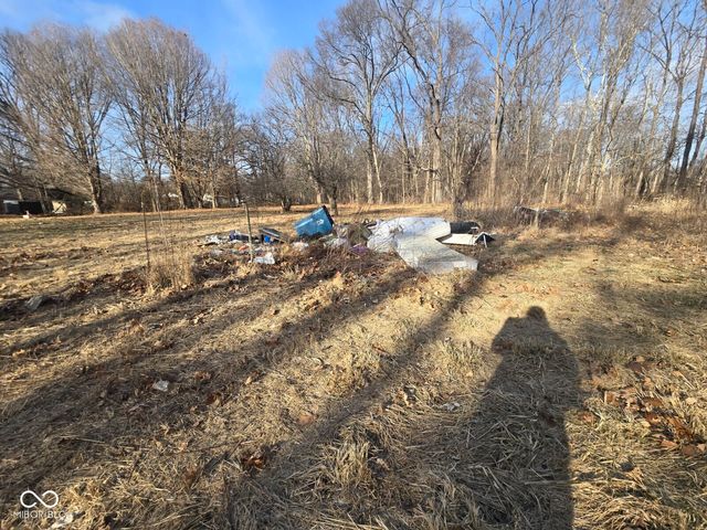 10750 E Us Highway 40, Terre Haute, IN 47803