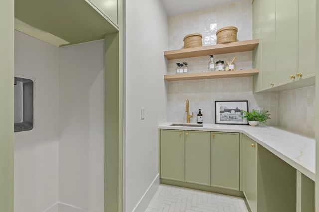 5556 Fetz Ln, Fair Oaks, CA 95628