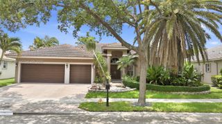 3725 Oak Ridge Ln, Weston, FL 33331