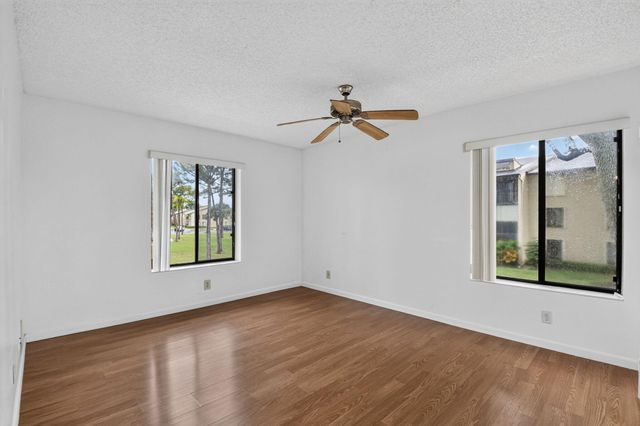 720 SUNNY PINE Way G2, Greenacres, FL 33415
