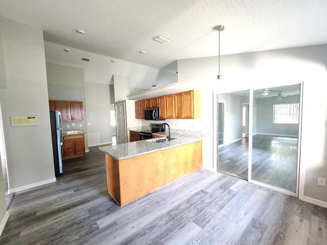 609 Brookedge Terrace, Sebastian, FL 32958