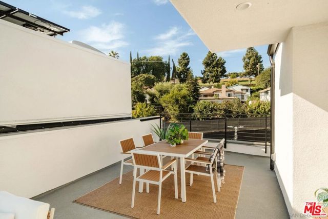 3863 N Riley Lane, Los Angeles, CA 90065