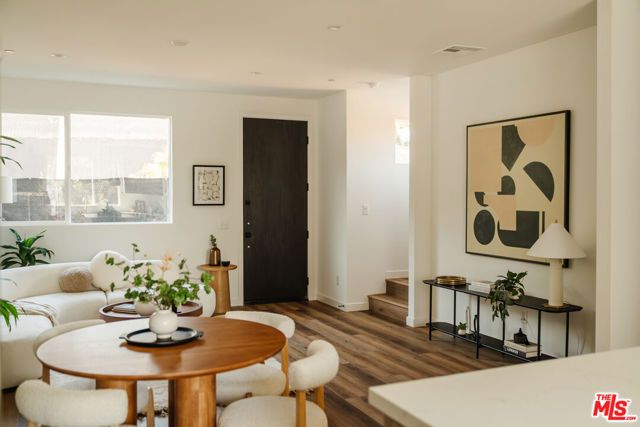 3863 N Riley Lane, Los Angeles, CA 90065