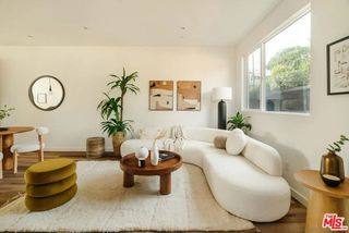 3863 N Riley Lane, Los Angeles, CA 90065