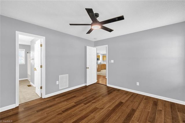 4082 Snyder Ridge Lane, Winston-salem, NC 27107