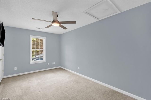 4082 Snyder Ridge Lane, Winston-salem, NC 27107