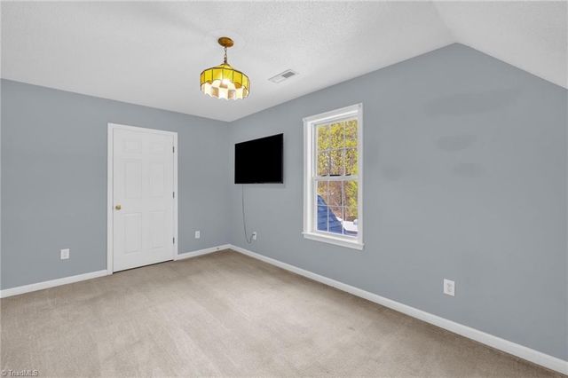 4082 Snyder Ridge Lane, Winston-salem, NC 27107