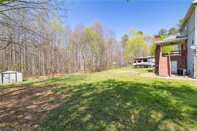 4082 Snyder Ridge Lane, Winston-salem, NC 27107