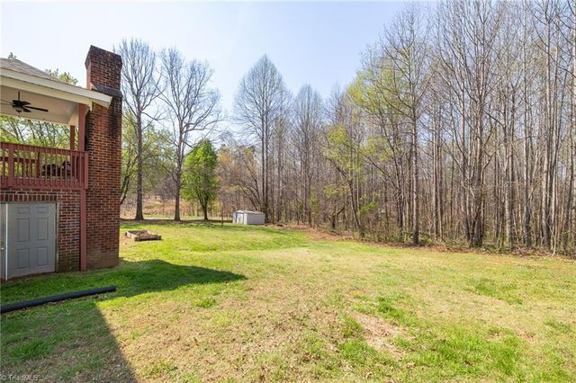 4082 Snyder Ridge Lane, Winston-salem, NC 27107