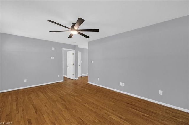 4082 Snyder Ridge Lane, Winston-salem, NC 27107