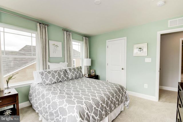 5446 NEWPORT CIR, White Plains, MD 20695