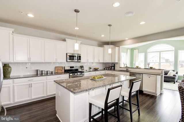 5446 NEWPORT CIR, White Plains, MD 20695