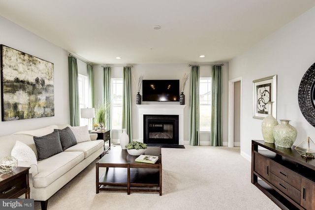 5446 NEWPORT CIR, White Plains, MD 20695