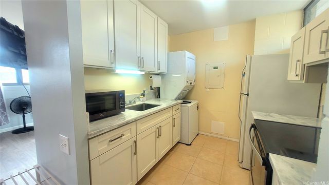 1134 Kinau Street 706, Honolulu, HI 96814