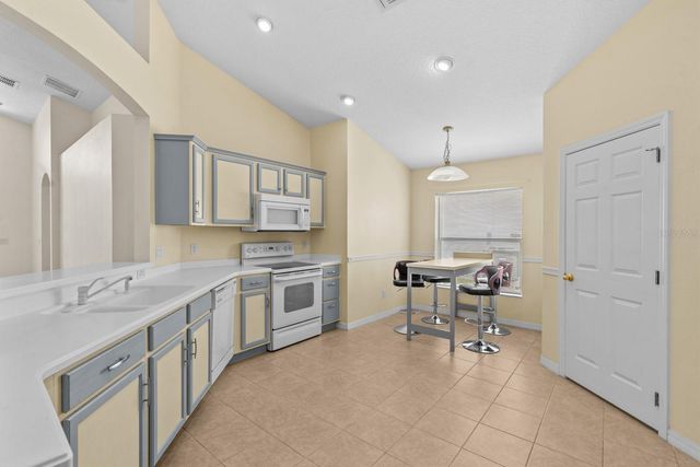 1115 TROON CIR, Davenport, FL 33897