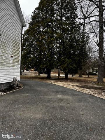 131 N 2ND ST, Hammonton, NJ 08037