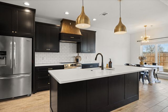 9217 Parkview Circle, Tolar, TX 76476