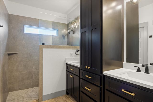 9217 Parkview Circle, Tolar, TX 76476