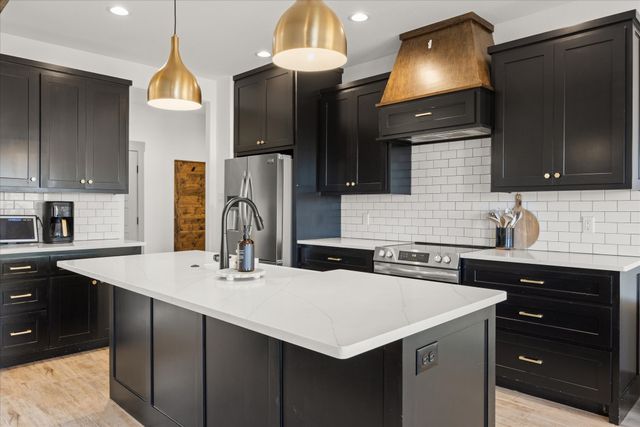 9217 Parkview Circle, Tolar, TX 76476