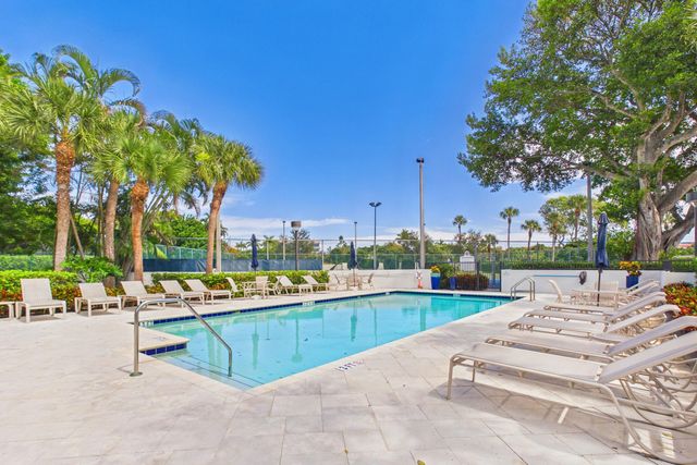 412 Coral Cove Drive, North Palm Beach, FL 33408