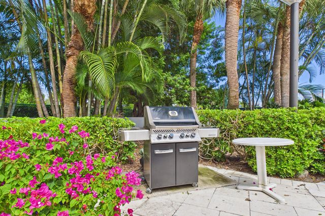 412 Coral Cove Drive, North Palm Beach, FL 33408