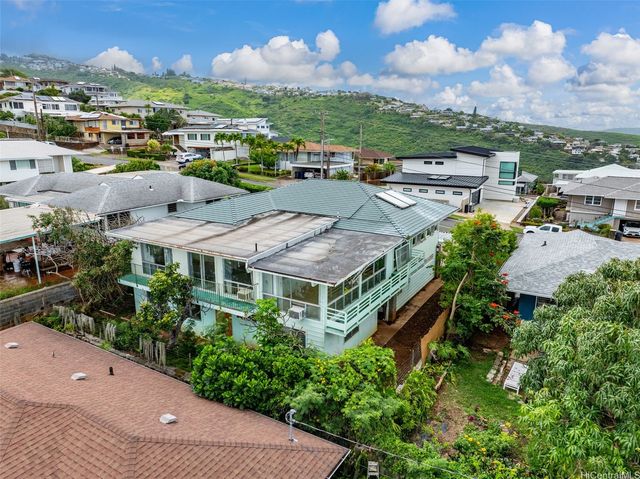 1646 Paula Drive, Honolulu, HI 96816