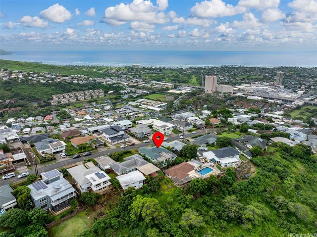 1646 Paula Drive, Honolulu, HI 96816