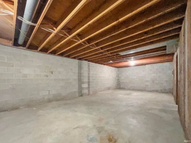 6544 Blue Spruce Drive, Newburgh, IN 47630