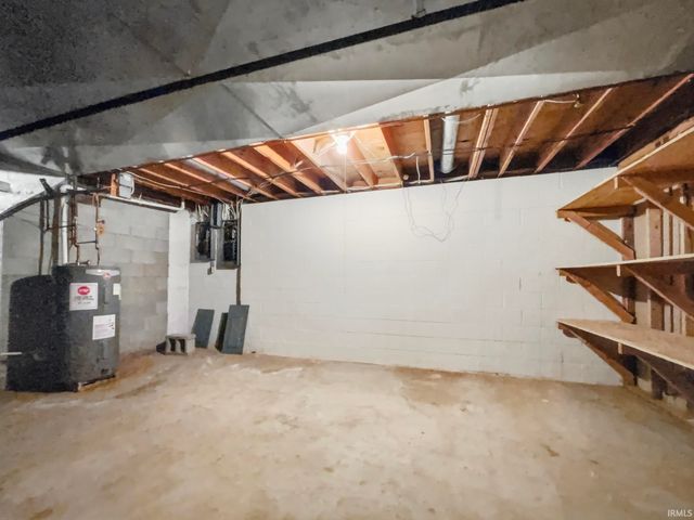 6544 Blue Spruce Drive, Newburgh, IN 47630