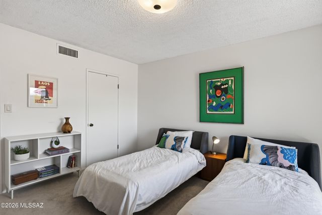 3940 E Timrod St Unit 224, Tucson, AZ 85711