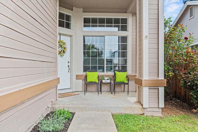 5566 Coral Creek Way, Elk Grove, CA 95758