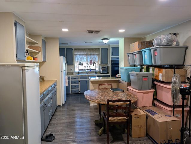 7300 N 51st Avenue B238, Glendale, AZ 85301