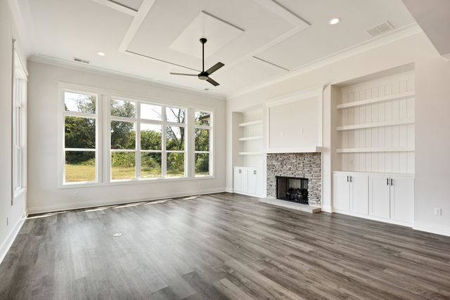 5030 JON OAK CV, Arlington, TN 38002