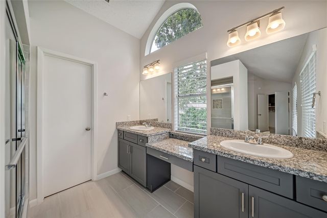 3317 Golden Trails Drive 804, Houston, TX 77345