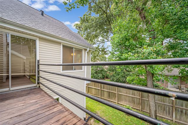 3317 Golden Trails Drive 804, Houston, TX 77345