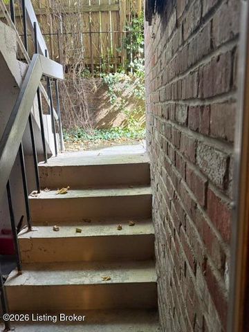 1040 Cherokee Rd APT F1, Louisville, KY 40204