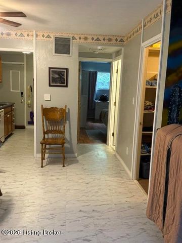 1040 Cherokee Rd APT F1, Louisville, KY 40204