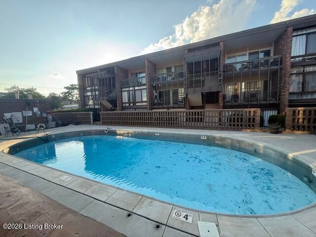 1040 Cherokee Rd APT F1, Louisville, KY 40204