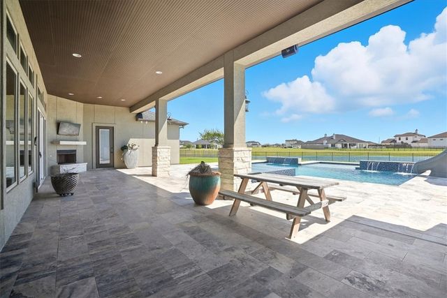 8658 King Ranch Dr, Corpus Christi, TX 78414