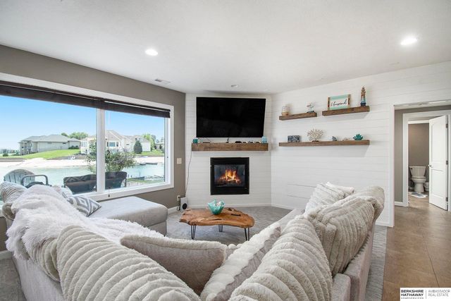 3905 N 269th Circle, Valley, NE 68064