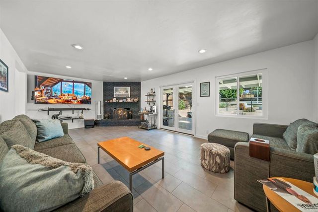 1722 San Pasqual Valley Road, Escondido, CA 92027